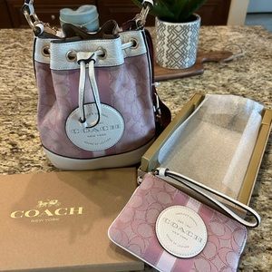 New coach dempsey bucket signature jacquard patch pink with wallet